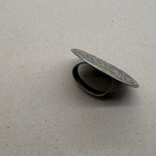 Load image into Gallery viewer, Engraved Geometric Ring

