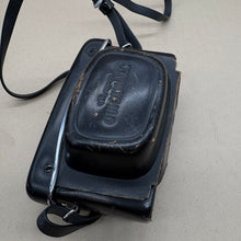 Load image into Gallery viewer, Vintage Olympus Quickmatic EEM with Case

