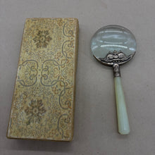 Load image into Gallery viewer, Vintage Chinese Magnifying Glass Jade Handle
