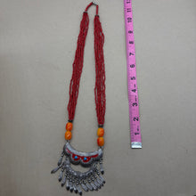 Load image into Gallery viewer, Indian Beaded Necklace
