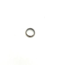 Load image into Gallery viewer, Sterling Ring (size 5)
