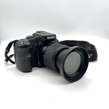 Load image into Gallery viewer, Sony N50 Digital Camera
