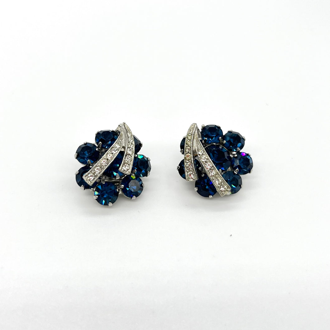 Art Deco Weiss Clip-on Earrings