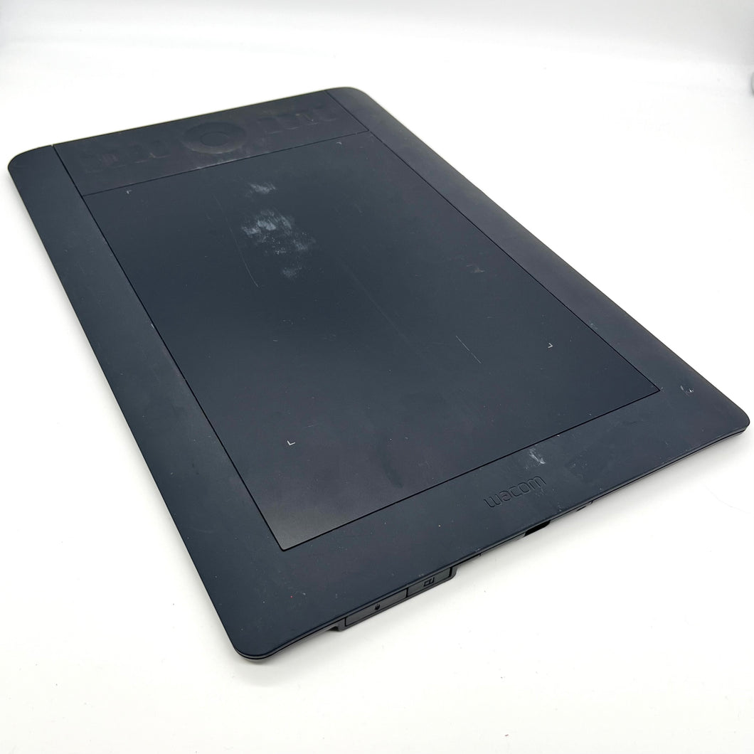 Wacom Intuos Pen Tablet (untested without pen)