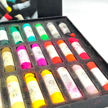Load image into Gallery viewer, Gallery Soft Pastels
