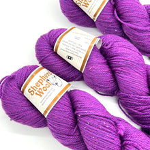 Load image into Gallery viewer, Purple Shepards Wool Bundle
