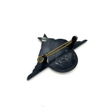 Load image into Gallery viewer, French Brevet Parachutiste Pin
