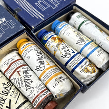 Load image into Gallery viewer, Grumbacher Artists Quality Oil Color Set (vintage)
