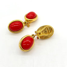 Load image into Gallery viewer, Liz Claiborne Clip-on Earrings
