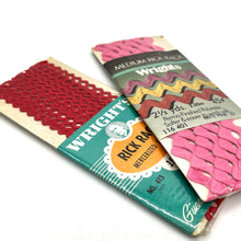 Load image into Gallery viewer, Vintage Rick Rack Set
