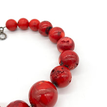 Load image into Gallery viewer, 16&quot; Dyed Coral Chunky Bead Necklace
