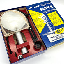 Load image into Gallery viewer, Vintage Super Speed Flash

