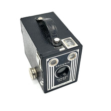 Load image into Gallery viewer, Antique Brownie Target Camera

