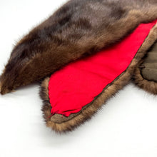 Load image into Gallery viewer, Vintage Fur Collars
