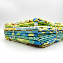 Load image into Gallery viewer, 8 Fat Quarters Andover Fabric Bundle
