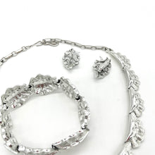 Load image into Gallery viewer, Coro Necklace, Bracelet, and Earring Set
