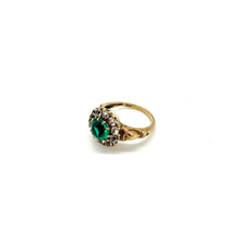 Load image into Gallery viewer, 10k Yellow Gold Ring w/ Green Stone (size 6.5)
