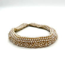 Load image into Gallery viewer, Vintage Faux Pearl Collar
