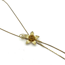 Load image into Gallery viewer, Mesh and Gold-toned Flower Bolo Tie

